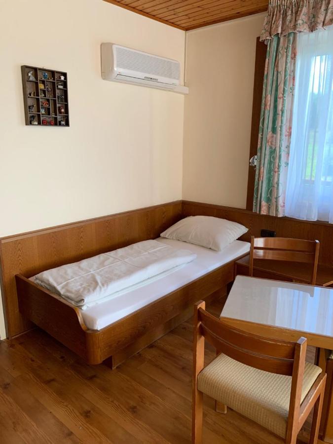Hotel Arkadenhof Fürstenfeld エクステリア 写真